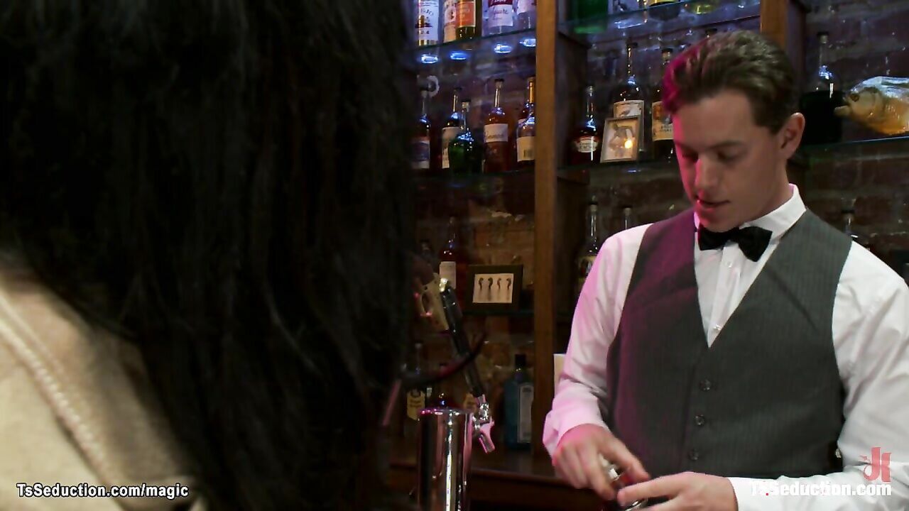 Bartender anal fucked by Trans over table